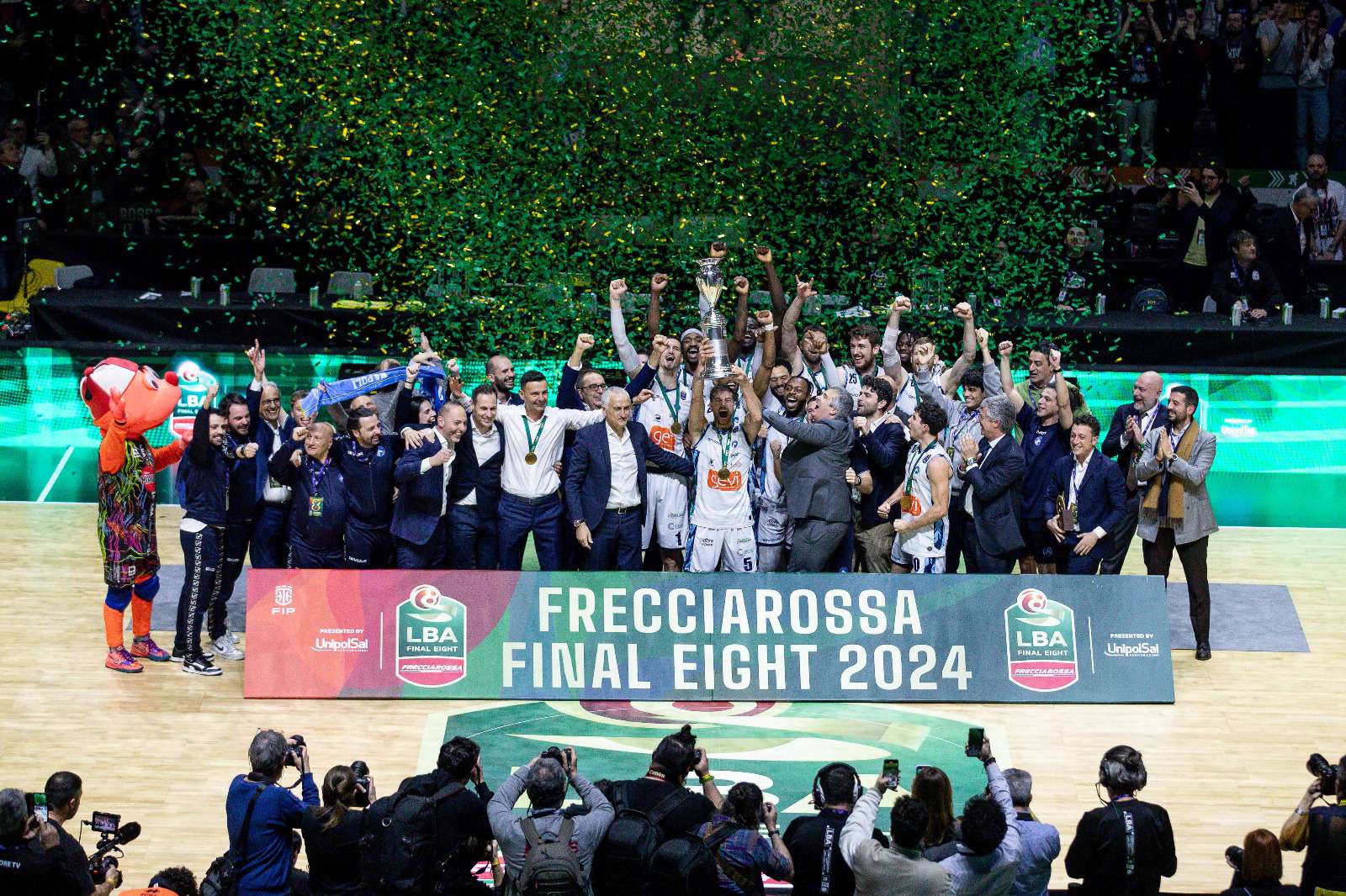 Scopri di più sull'articolo Napoli torna Campione… nel basket