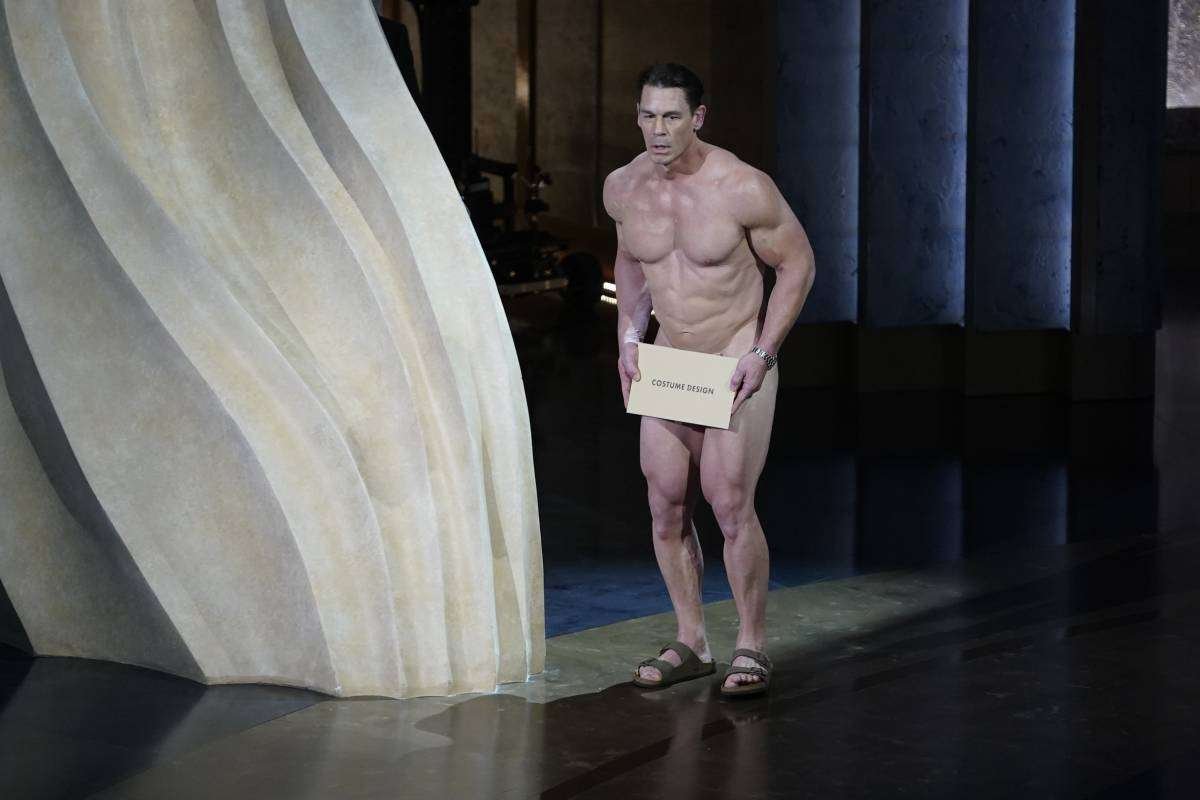 Scopri di più sull'articolo Oscar 2024: John Cena non è la prima “statuetta a nudo”