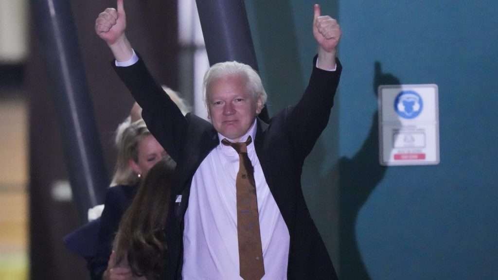 Free Assange: Julian è stato liberato!
