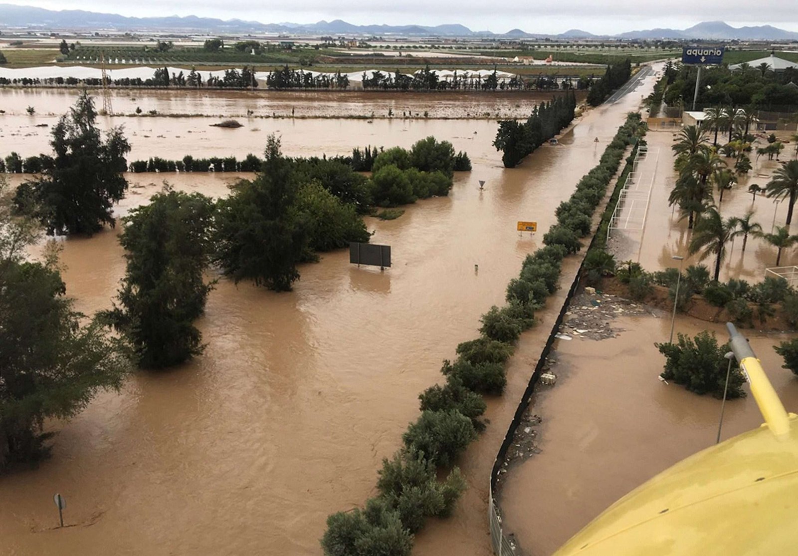 Al momento stai visualizzando Alluvioni da DANA: la Spagna andava lavata ma qualcuno ha lasciato l’acqua aperta