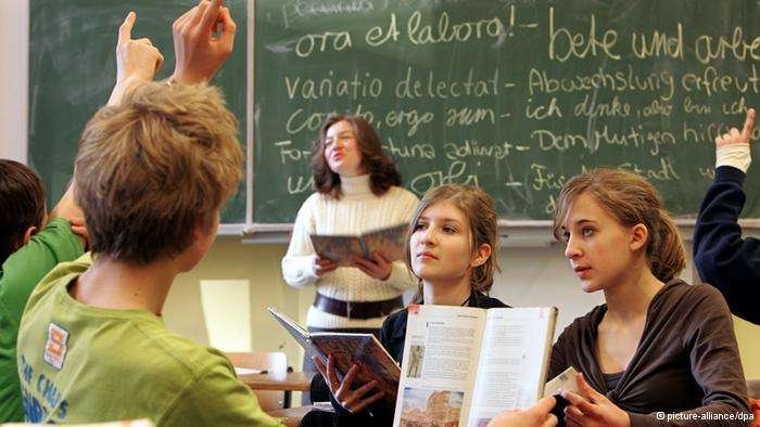 Novità scuola con Valditara. Un ritorno al passato?