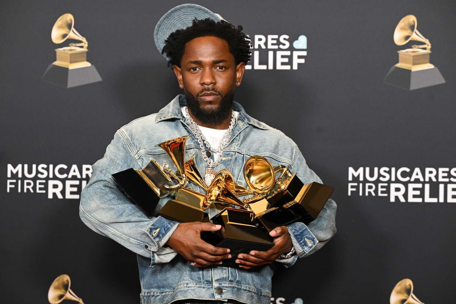 Al momento stai visualizzando Kendrick Lamar piglia tutto ai Grammy 2025: cinque premi e un bel dissing