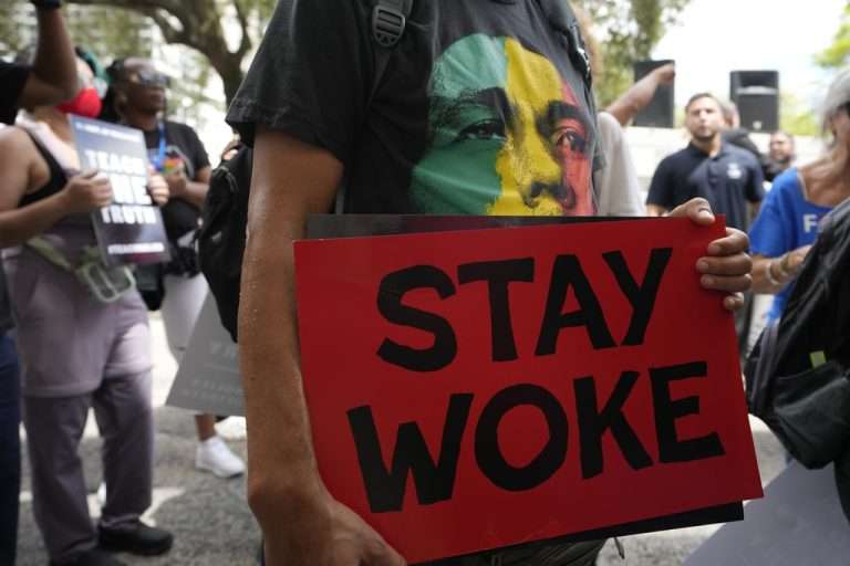Scopri di più sull'articolo Woke: la lotta sociale che si autodistrugge