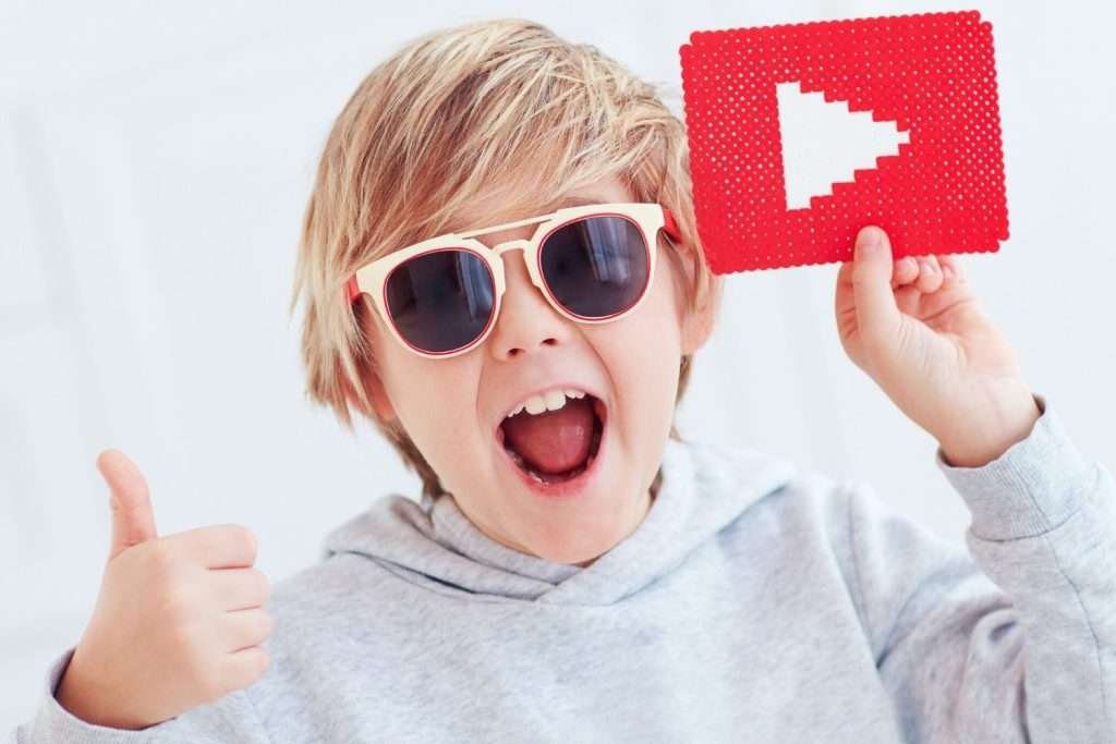 Bambini influencer: quando il gioco si trasforma in business (e in un problema)