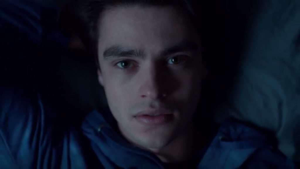 Marcus, interpretato da Felix Mallard, in un episodio della seconda stagione serie tv tabù