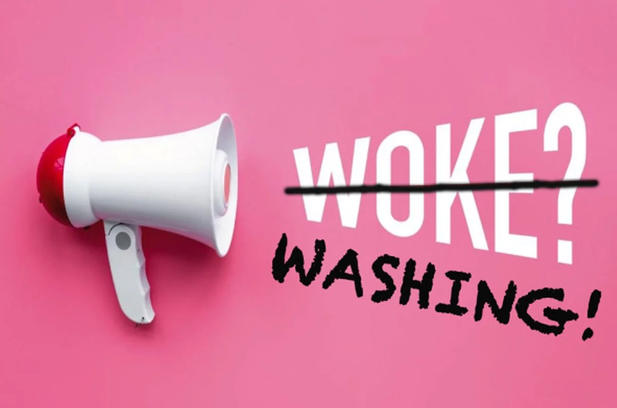 Al momento stai visualizzando Woke Washing accademico: università progressiste o vetrine pubblicitarie?