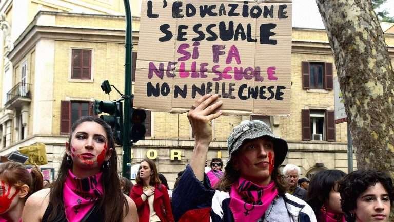 Scopri di più sull'articolo Per le scuole medie non è prevista l’educazione sessuale e all’affettività