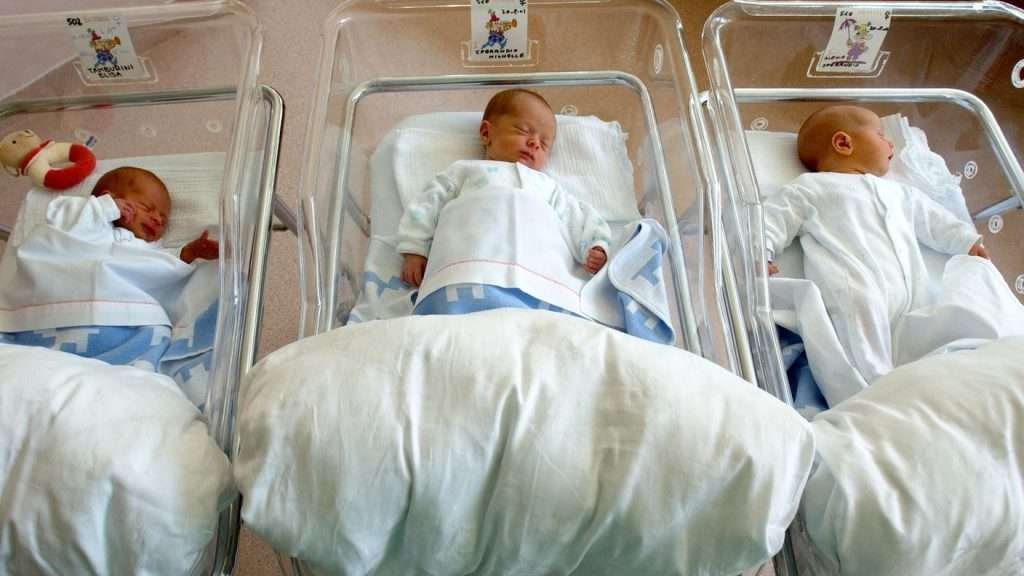 Natalità italiana in declino: sarà forse che mancano supporti ai neogenitori?