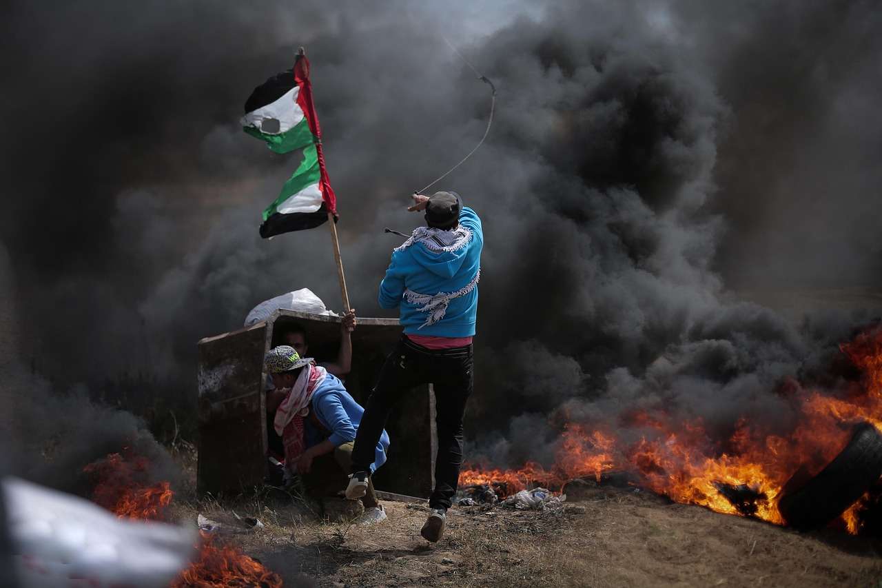 Scopri di più sull'articolo Hamas accetta la proposta di Trump: un futuro coloniale per Gaza?