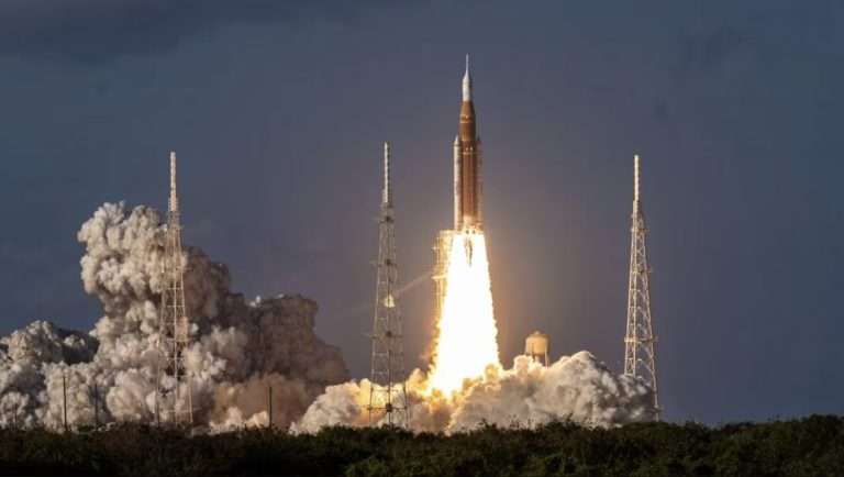 Scopri di più sull'articolo Artemis II: Perché tutti parlano della nuova missione NASA?