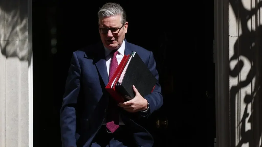 Settimana da draghi: i dolori di Starmer 