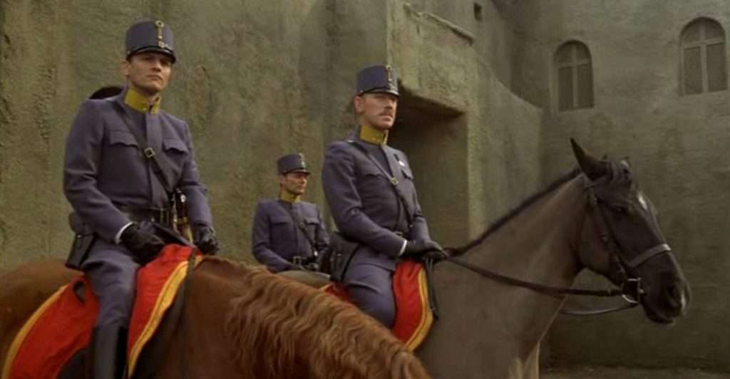 Il deserto dei Tartari: Giovanni Drogo(Jacques Perrin) e Capitano Ortiz(Giuliano Gemma)